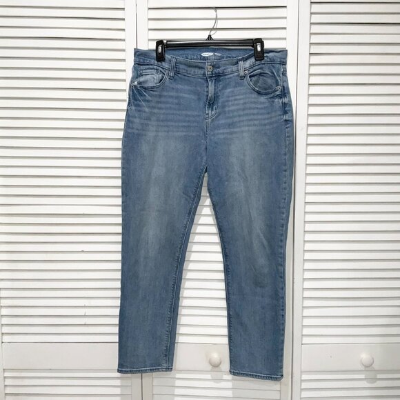 Old Navy Light Wash Boyfriend Mid-Rise Jeans Size 10 - Picture 1 of 4